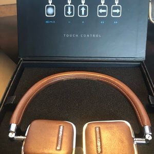 Harman Kardon SOHO wireless premium headphones